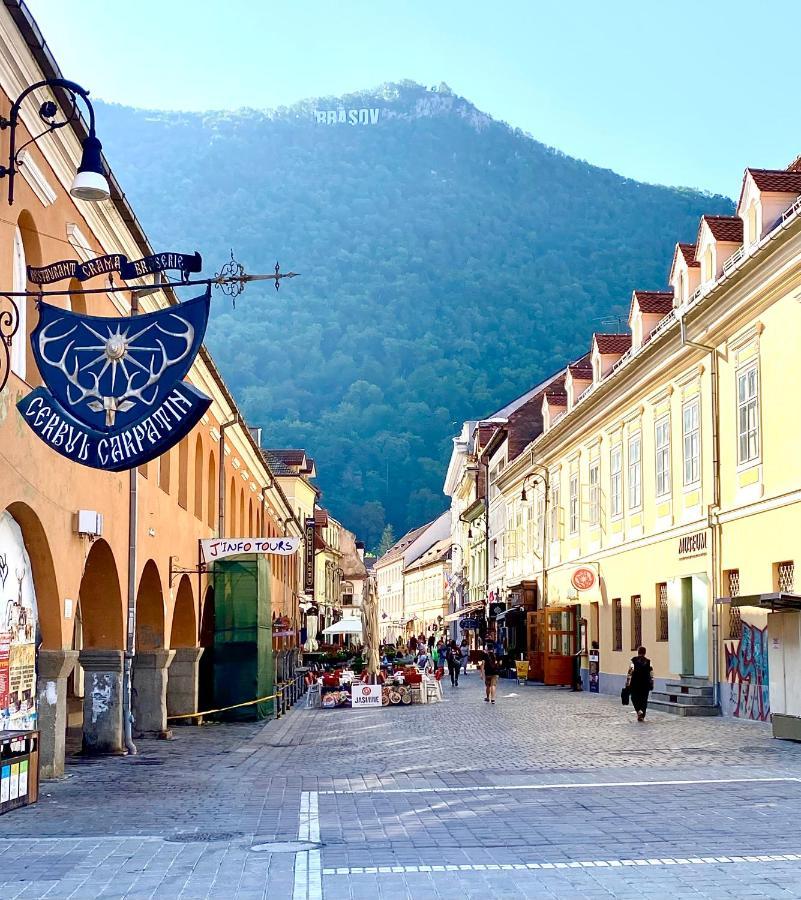 10 Council Square Apartment Brasov Bagian luar foto