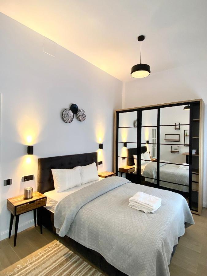 10 Council Square Apartment Brasov Bagian luar foto