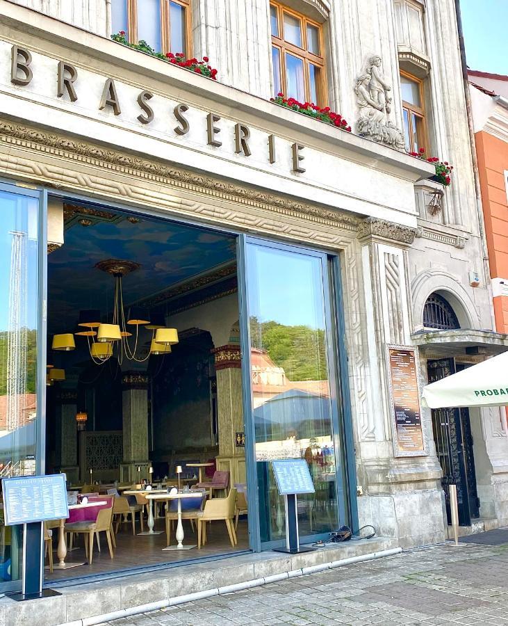 10 Council Square Apartment Brasov Bagian luar foto