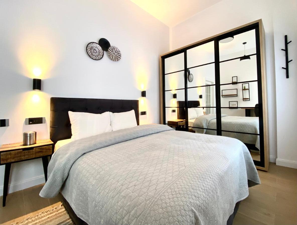 10 Council Square Apartment Brasov Bagian luar foto