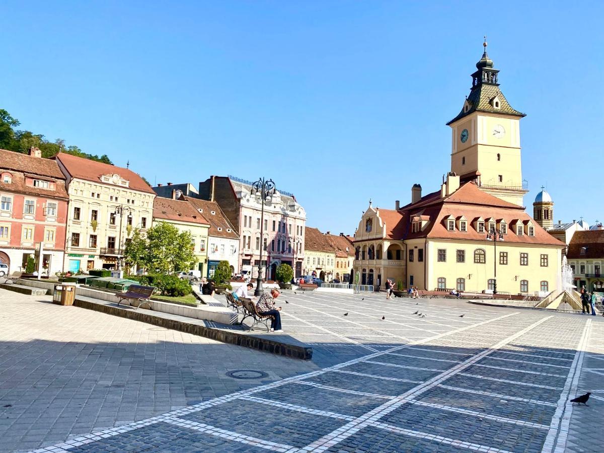 10 Council Square Apartment Brasov Bagian luar foto